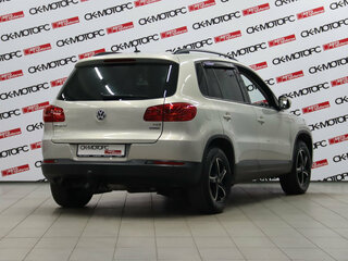 2013 Volkswagen Tiguan I Рестайлинг, серый, 995950 рублей, вид 4