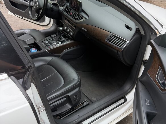 2011 Audi A7 I (4G), белый - вид 12