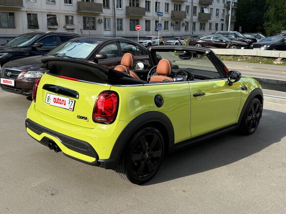 2021 Mini Cabrio Cooper S III Рестайлинг 2, зелёный, 3990000 рублей - вид 9