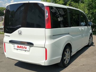 2017 Honda Stepwgn V, белый, 1600000 рублей, вид 5