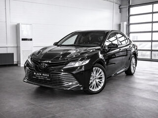 2019 Toyota Camry VIII (XV70), чёрный, 2540000 рублей, вид 1