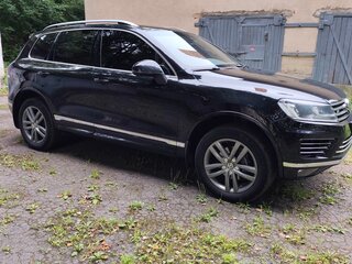 2017 Volkswagen Touareg II Рестайлинг, чёрный, 4049000 рублей, вид 1