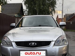 2015 Lada (ВАЗ) Priora I Рестайлинг, серебристый, 650000 рублей, вид 2