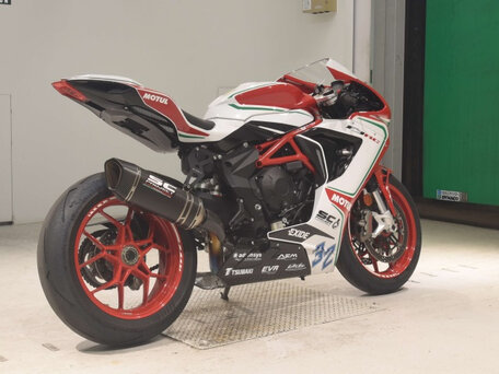 2018 MV Agusta F3 800, красный, 900000 рублей, вид 5