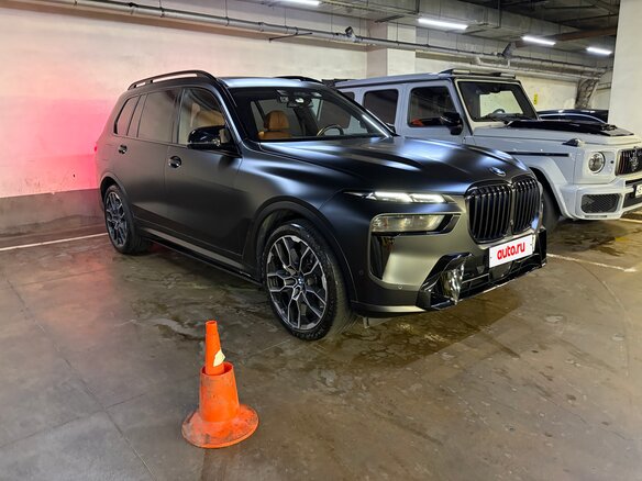 2023 BMW X7 40i I (G07) Рестайлинг, чёрный - вид 4