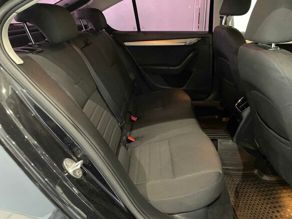 2014 Skoda Octavia III (A7), чёрный - вид 10