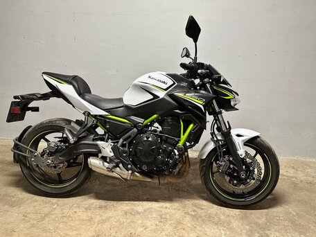 2020 Kawasaki Z 650, белый, 660000 рублей, вид 5