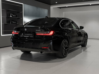 2019 BMW 3 серии 330i VII (G2x), чёрный, 2845000 рублей, вид 5