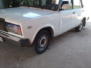 1999 Lada (ВАЗ) 2107, белый, 110000 рублей, вид 1