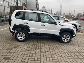 2026 Lada (ВАЗ) Niva Travel I Рестайлинг, белый, 1603000 рублей, вид 4