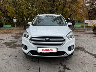 2017 Ford Kuga II Рестайлинг, белый, 1650000 рублей, вид 2
