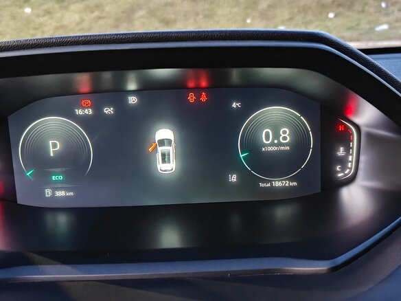 2024 Changan UNI-S I, красный, 2150000 рублей - вид 6