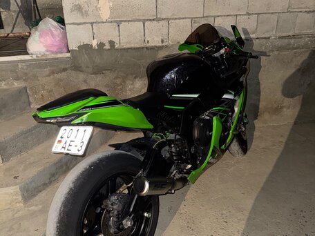 2017 Kawasaki ZX-10R Ninja, зелёный, 830000 рублей, вид 2