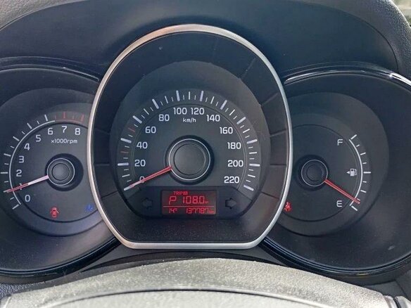 2017 Kia Rio III Рестайлинг, серебристый, 1025000 рублей - вид 6