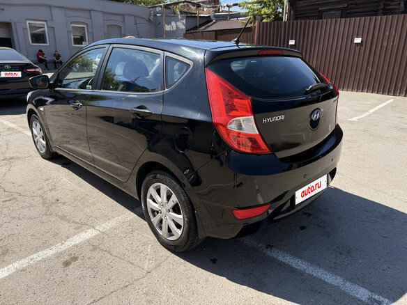 2011 Hyundai Solaris I, чёрный, 890000 рублей - вид 7