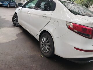 2016 Kia Rio III Рестайлинг, белый, 580000 рублей, вид 3