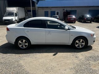 2008 Mitsubishi Lancer X, белый, 700000 рублей, вид 3