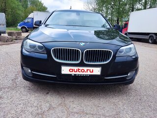 2010 BMW 5 серии 523i VI (F10/F11/F07), чёрный, 1350000 рублей, вид 3