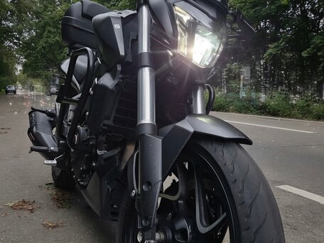 2019 Bajaj Dominar 400, чёрный, 305000 рублей, вид 1