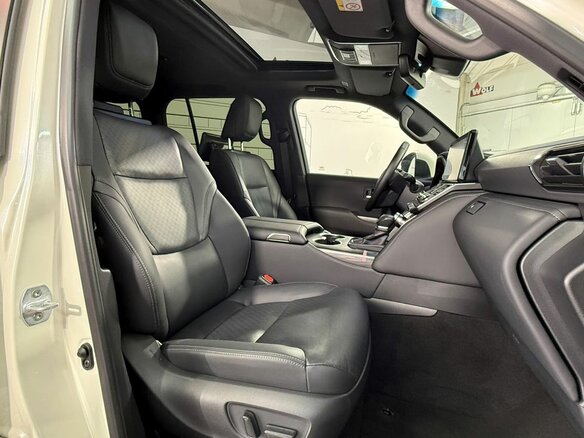 2024 Toyota Land Cruiser 300 Series, белый - вид 26