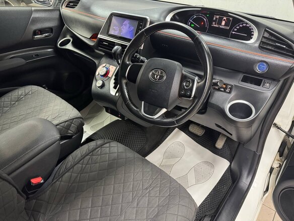 2016 Toyota Sienta II, белый, 1550000 рублей - вид 19