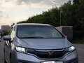 2018 Honda Fit III Рестайлинг, серый, 1350000 рублей - вид 1