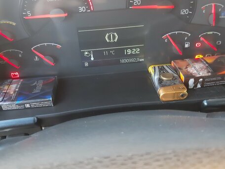 2011 Volvo FH, белый, 4200000 рублей, вид 5