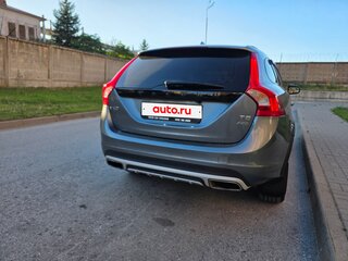2018 Volvo V60 Cross Country I, серебристый, 2100000 рублей, вид 4