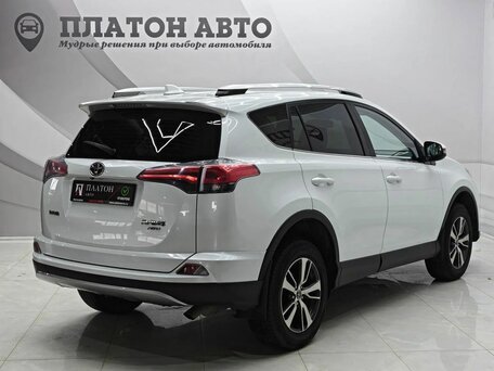 2018 Toyota RAV4 IV (XA40) Рестайлинг, белый, 2395000 рублей, вид 4