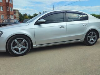 2011 Volkswagen Passat B7, серебристый, 710000 рублей, вид 3