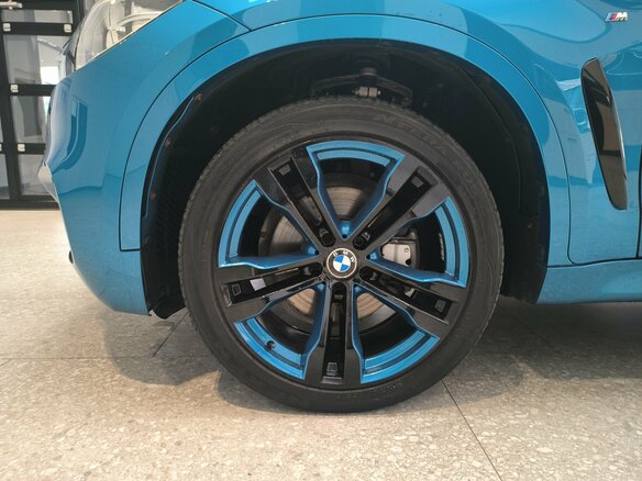 2018 BMW X6 30d II (F16), голубой, 4650000 рублей - вид 10