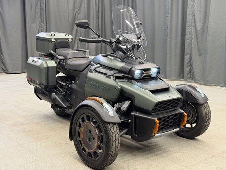2025 BRP Can-Am Spyder, зелёный, 3675000 рублей, вид 4