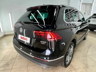 2018 Volkswagen Tiguan II, чёрный, 2650000 рублей, вид 5