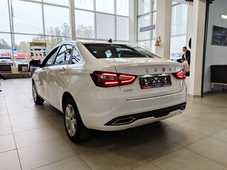2026 Lada (ВАЗ) Vesta I Рестайлинг (NG), белый, 1890900 рублей, вид 2
