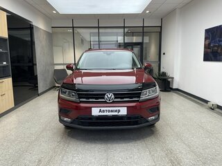 2020 Volkswagen Tiguan II Рестайлинг, красный, 2070000 рублей, вид 2