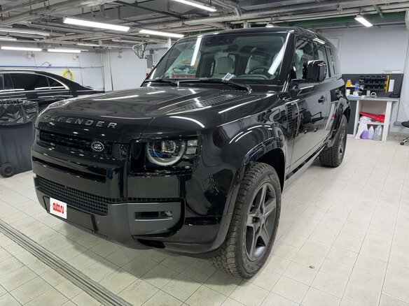 2025 Land Rover Defender 110 II, чёрный, 14500000 рублей