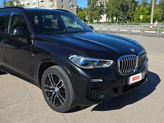 2019 BMW X5 30d IV (G05/G18), чёрный, 6900000 рублей, вид 2