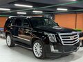 2020 Cadillac Escalade IV, чёрный - вид 2