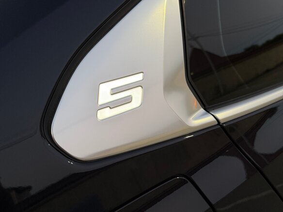 2025 BMW 5 серии Long 530Li VIII (G60/G61/G68), синий, 7700000 рублей - вид 26