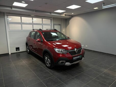 2019 Renault Sandero Stepway II Рестайлинг, красный, 1153000 рублей, вид 3