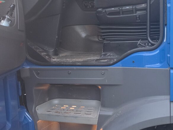 2018 DAF XF, синий, 4050000 рублей - вид 11