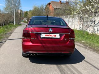 2017 Volkswagen Polo V Рестайлинг, красный, 1030000 рублей, вид 5