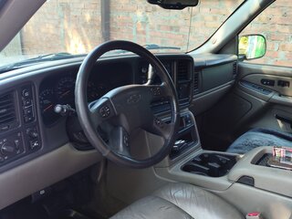 2004 Chevrolet Tahoe II, серебристый, 960000 рублей, вид 5