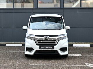 2020 Honda Stepwgn Spada V Рестайлинг, белый, 2439000 рублей, вид 3