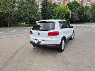2016 Volkswagen Tiguan I Рестайлинг, белый, 1445000 рублей, вид 3