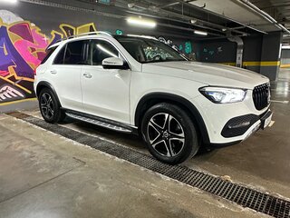 2021 Mercedes-Benz GLE 350 e II (V167), белый, 7999000 рублей, вид 4