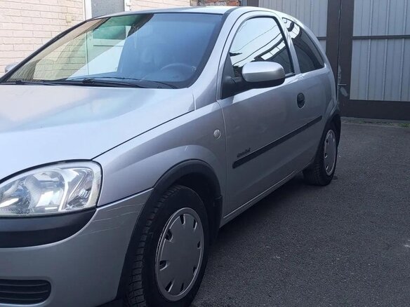 2003 Opel Corsa C Рестайлинг, серебристый