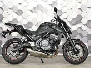 2018 Kawasaki Z 650, чёрный, 695000 рублей, вид 3