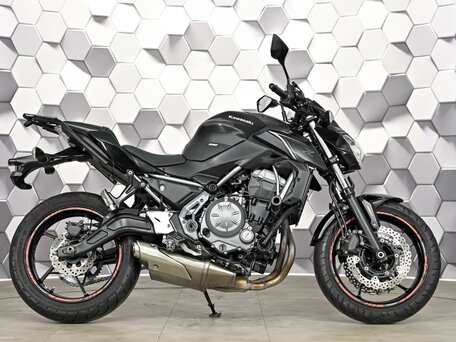 2018 Kawasaki Z 650, чёрный, 695000 рублей, вид 3
