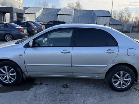 2005 Toyota Corolla IX (E120, E130) Рестайлинг, серебристый, 350000 рублей, вид 5